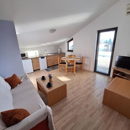 Apartmani Vukovic Punat Exteriör bild